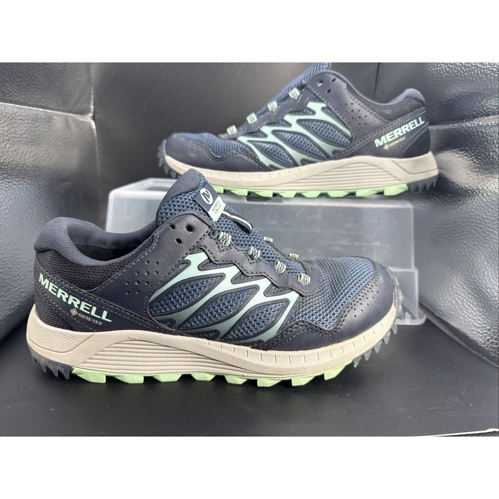Merrell Wildwood Gore Tex Womens Size 9.5 Trail Running Shoes Navy Blue J066690
